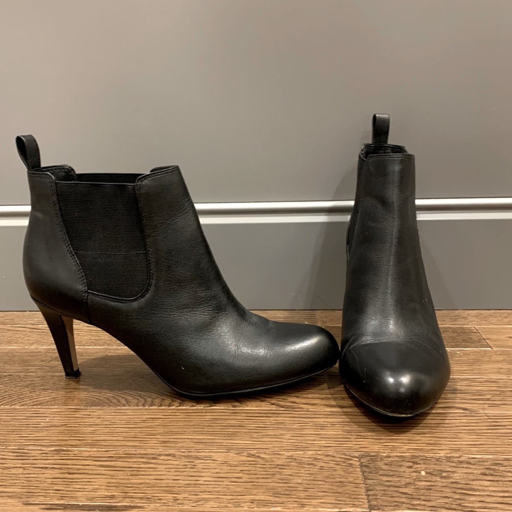 Clarks Signature leather booties